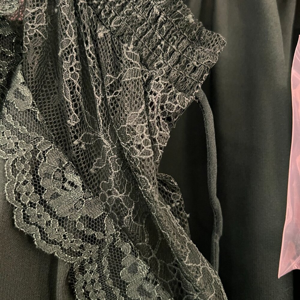 Ladies Blouse - Picture 8 of 8